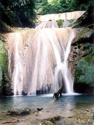 Долина легенд - 33 водопада c посещением шоу